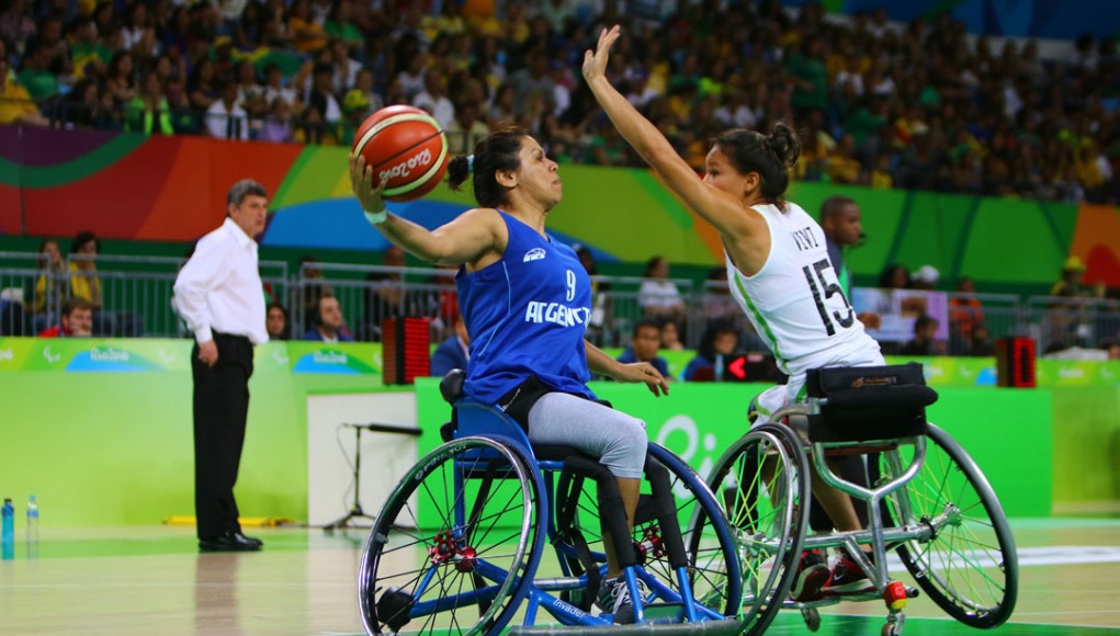 RIO DE JANEIRO, BRAZIL - SEPTEMBER 8: Vileide Almeida of Brazil and Silvia Linari of Argentina during the Wheelchair Basketball match at Arena Carioca 1 on Day 1 of the Rio 2016 Paralympic Games on September 8, 2016 in Rio de Janeiro, Brazil. (Photo by Lucas Uebel/Getty Images)