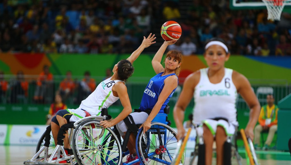 RIO DE JANEIRO, BRAZIL - SEPTEMBER 8: Vileide Almeida of Brazil and Maria Pallares of Argentina during the Wheelchair Basketball match at Arena Carioca 1 on Day 1 of the Rio 2016 Paralympic Games on September 8, 2016 in Rio de Janeiro, Brazil. (Photo by Lucas Uebel/Getty Images)